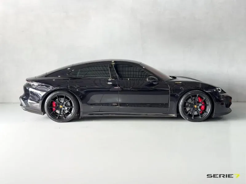 Porsche Taycan - Miniatura 5