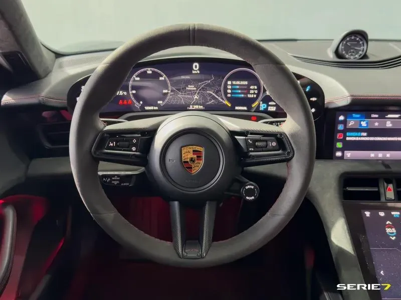 Porsche Taycan - Miniatura 8