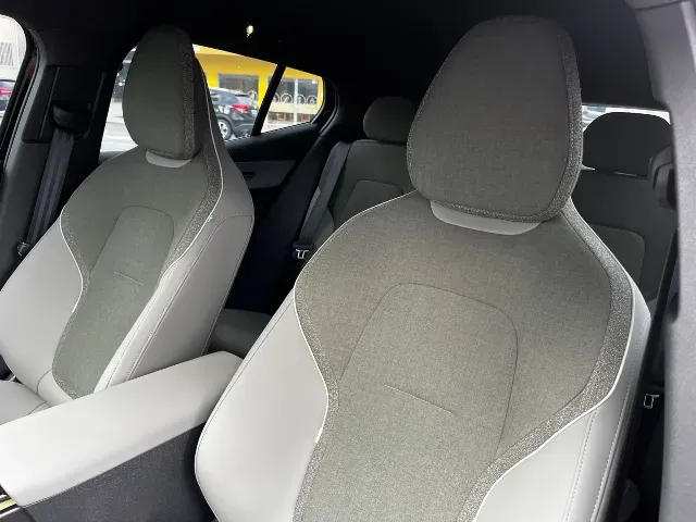 Volvo EX30 - Miniatura 10