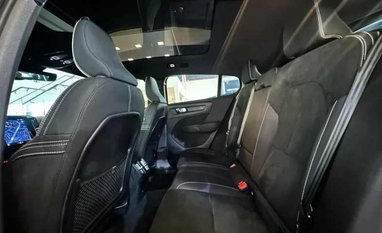 Volvo C40 Recharge - Miniatura 7