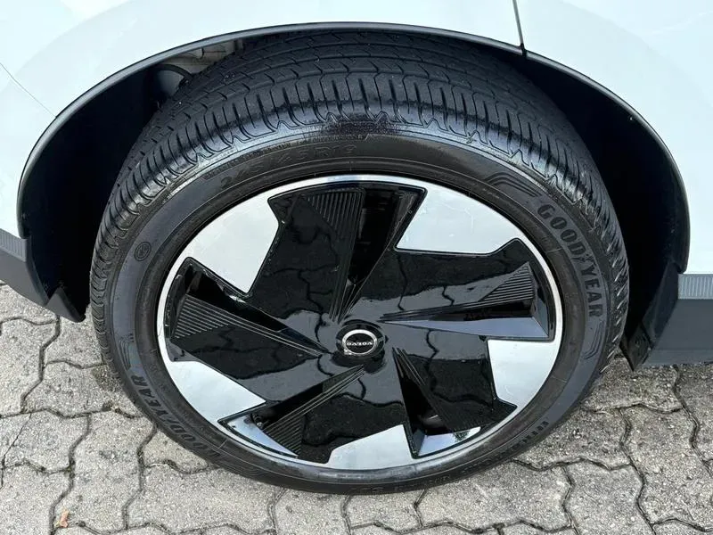 Volvo EX30 - Miniatura 16