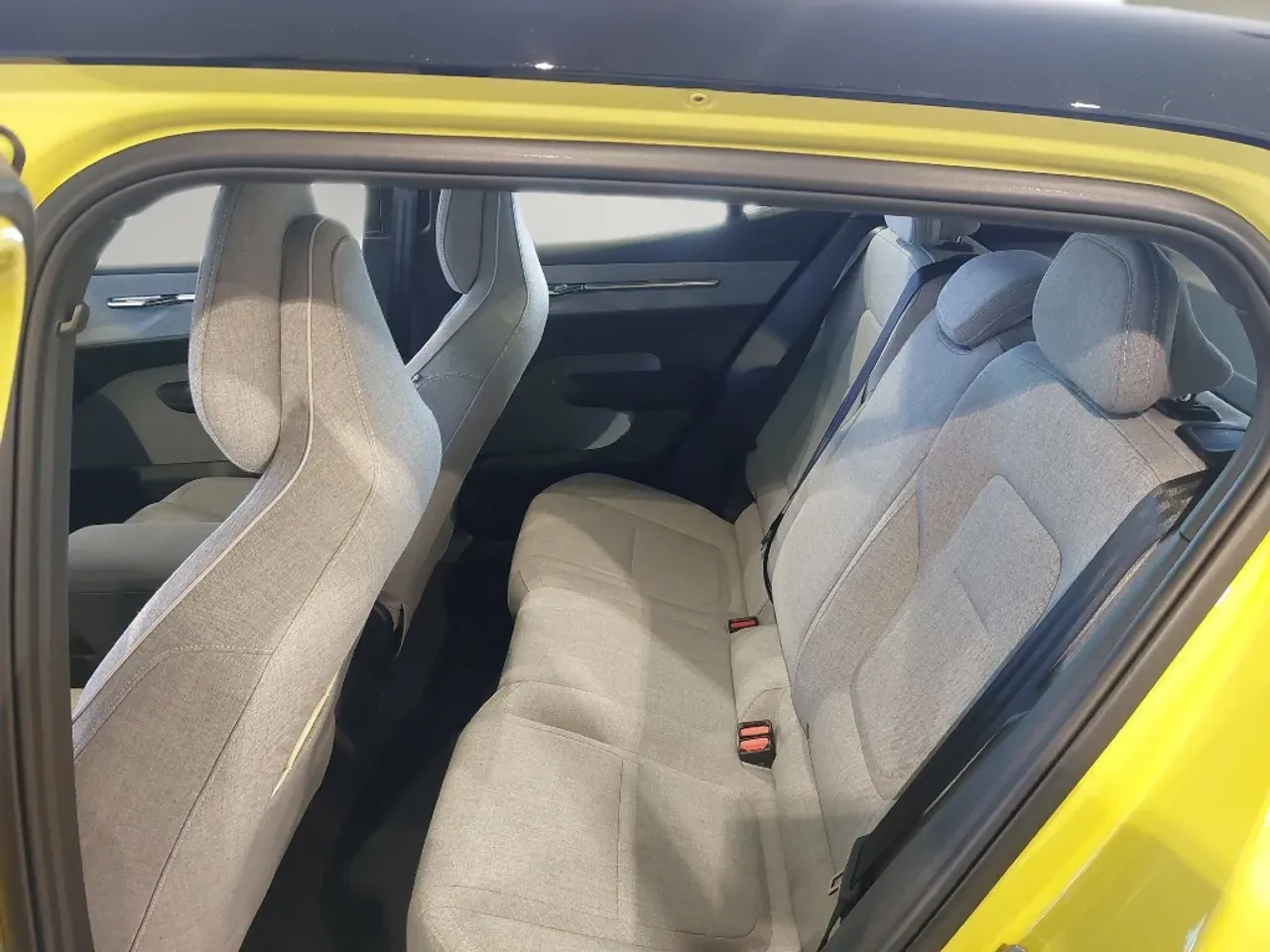 Volvo EX30 - Miniatura 11