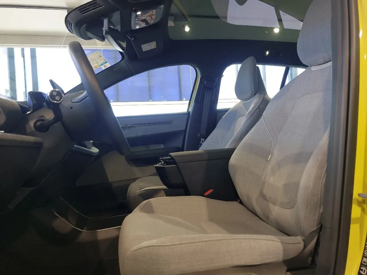 Volvo EX30 - Miniatura 19