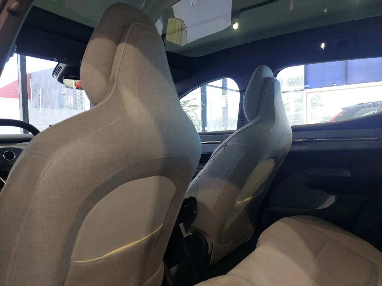 Volvo EX30 - Miniatura 20