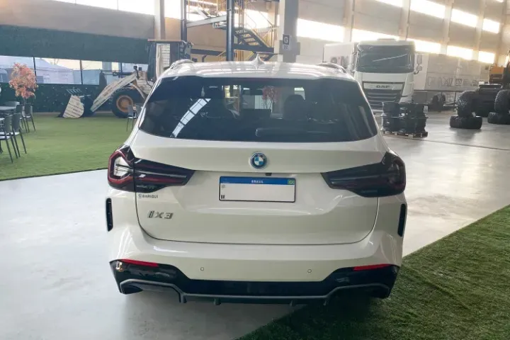 BMW IX3 - Miniatura 6