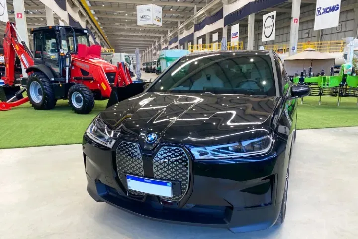 BMW Ix - Miniatura 5