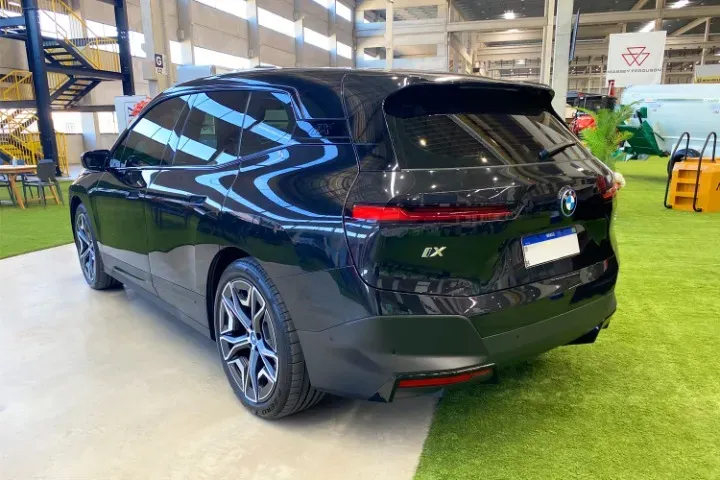 BMW Ix - Miniatura 15