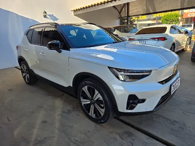 Volvo XC40 Recharge - Miniatura 3