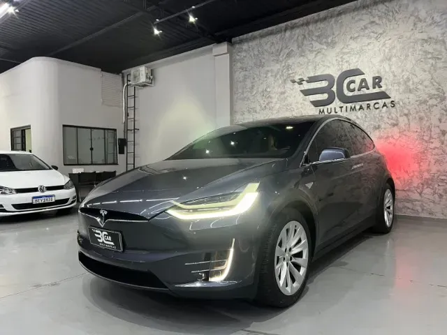 Tesla Model X - Miniatura 2
