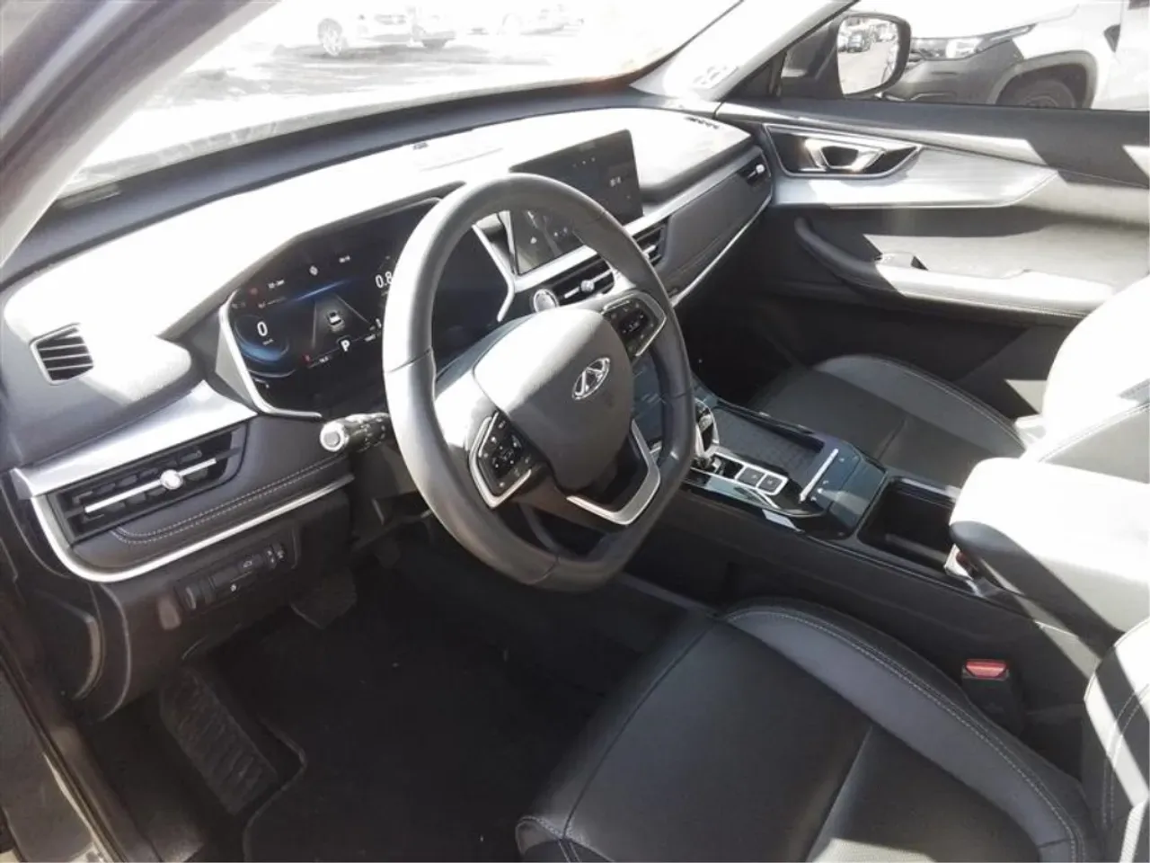 Chery Tiggo 7 Pro Plug-in Hybrid - Miniatura 9