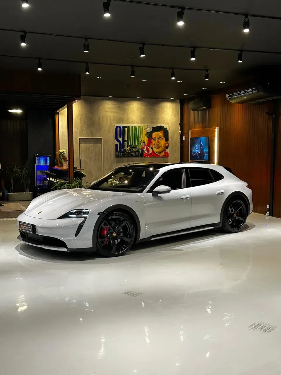 Porsche Taycan - Miniatura 2