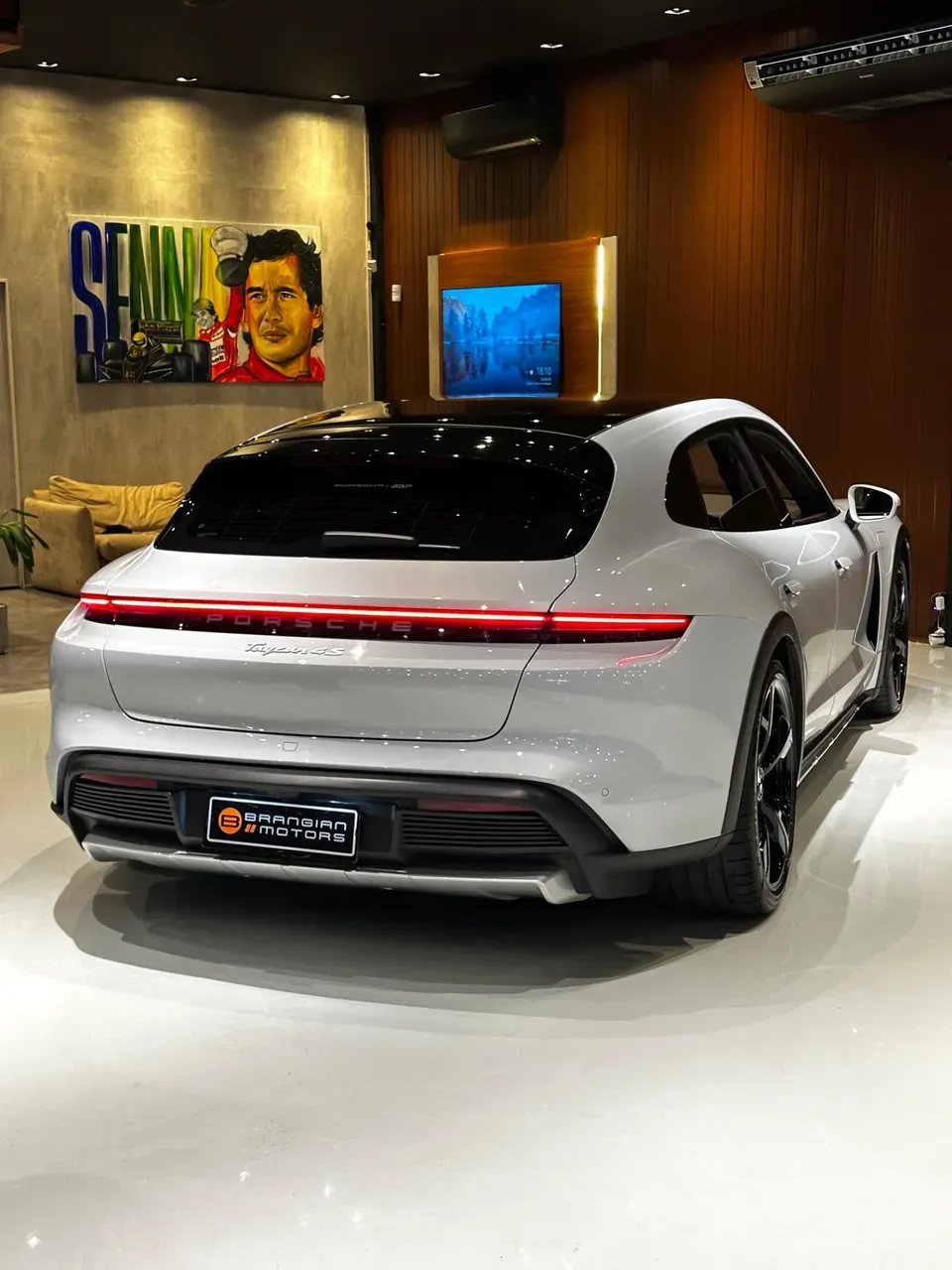 Porsche Taycan - Miniatura 6