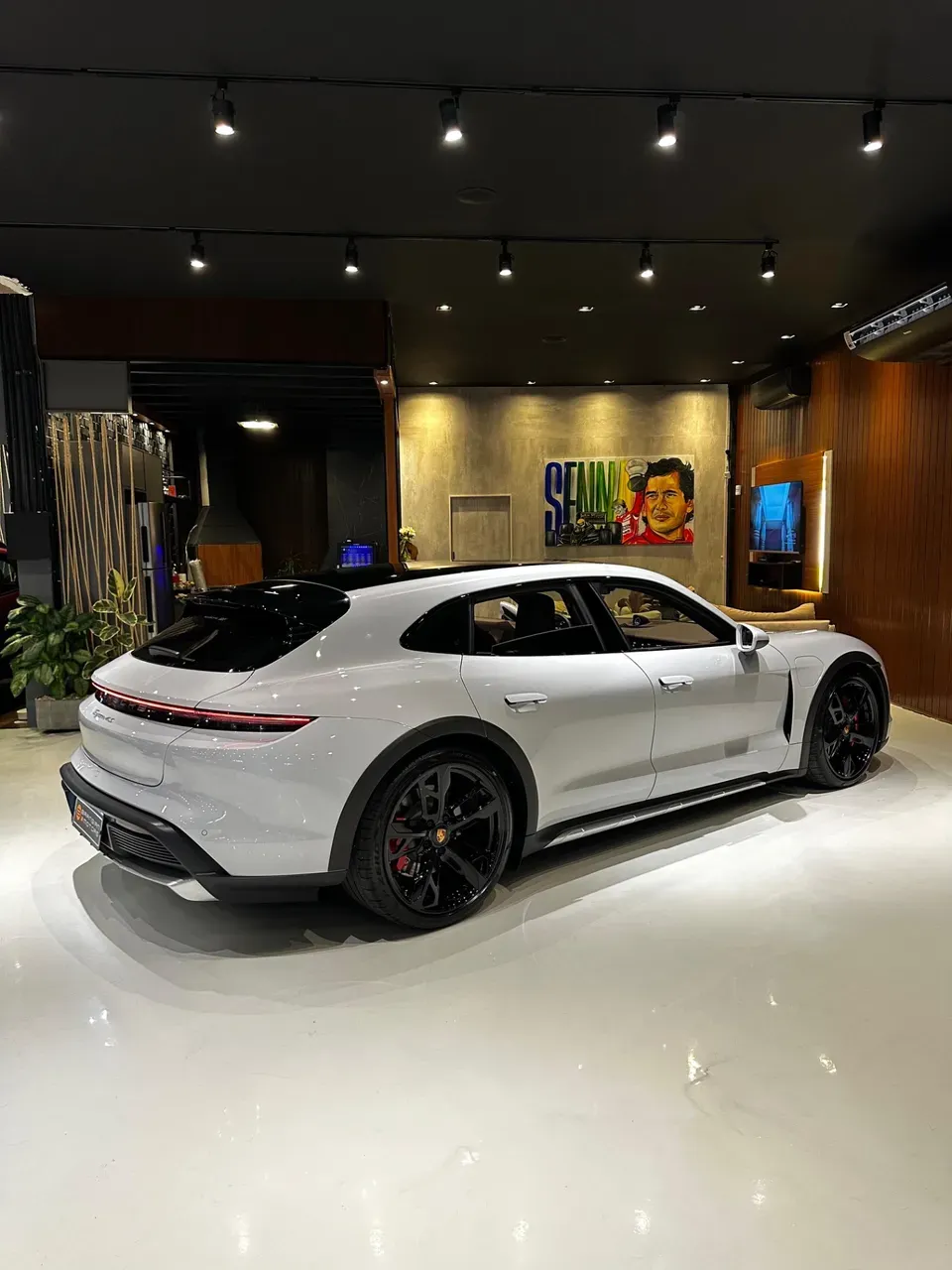 Porsche Taycan - Miniatura 8