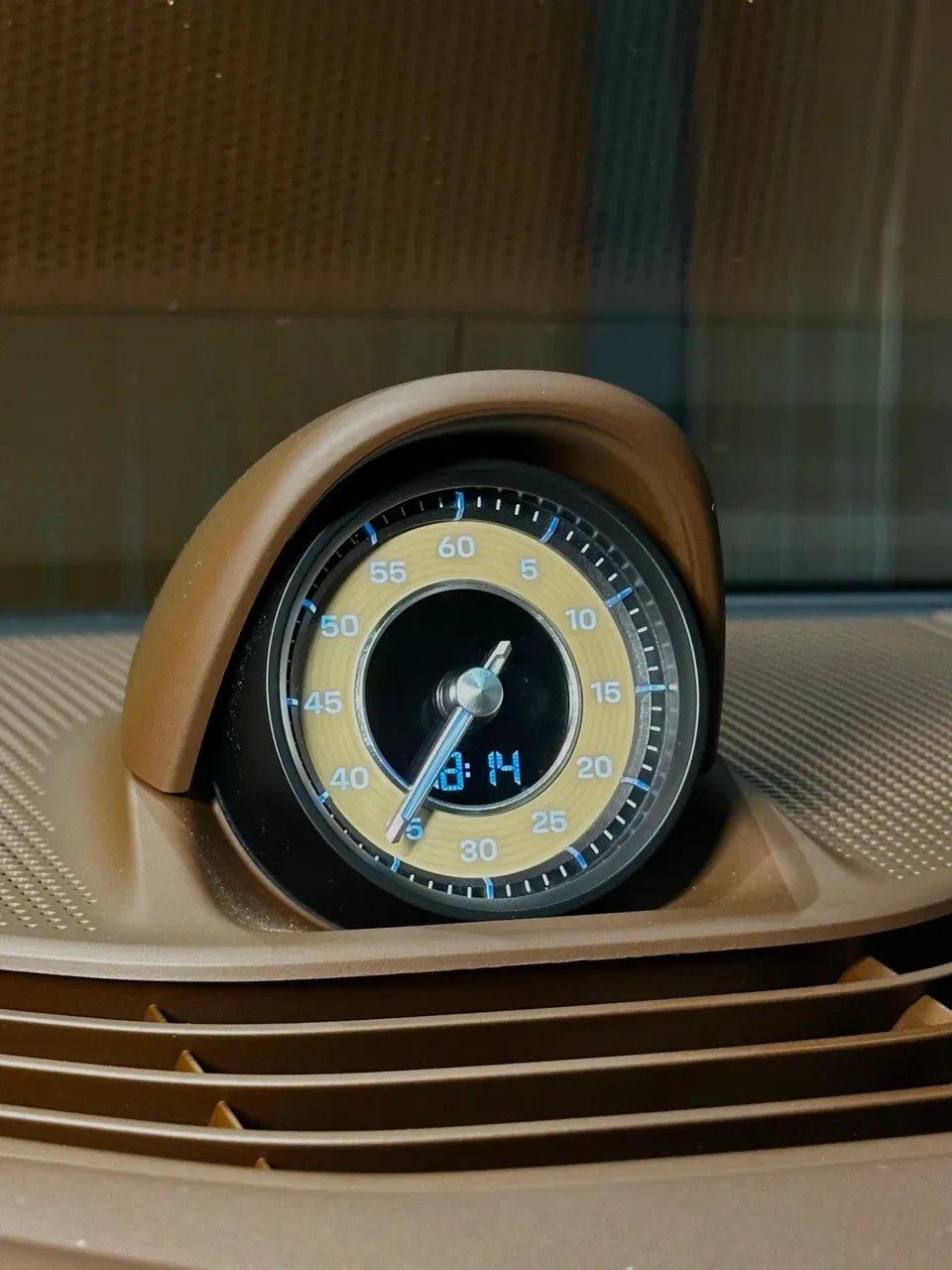 Porsche Taycan - Miniatura 19