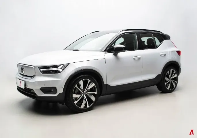 Foto de um volvo xc40 recharge