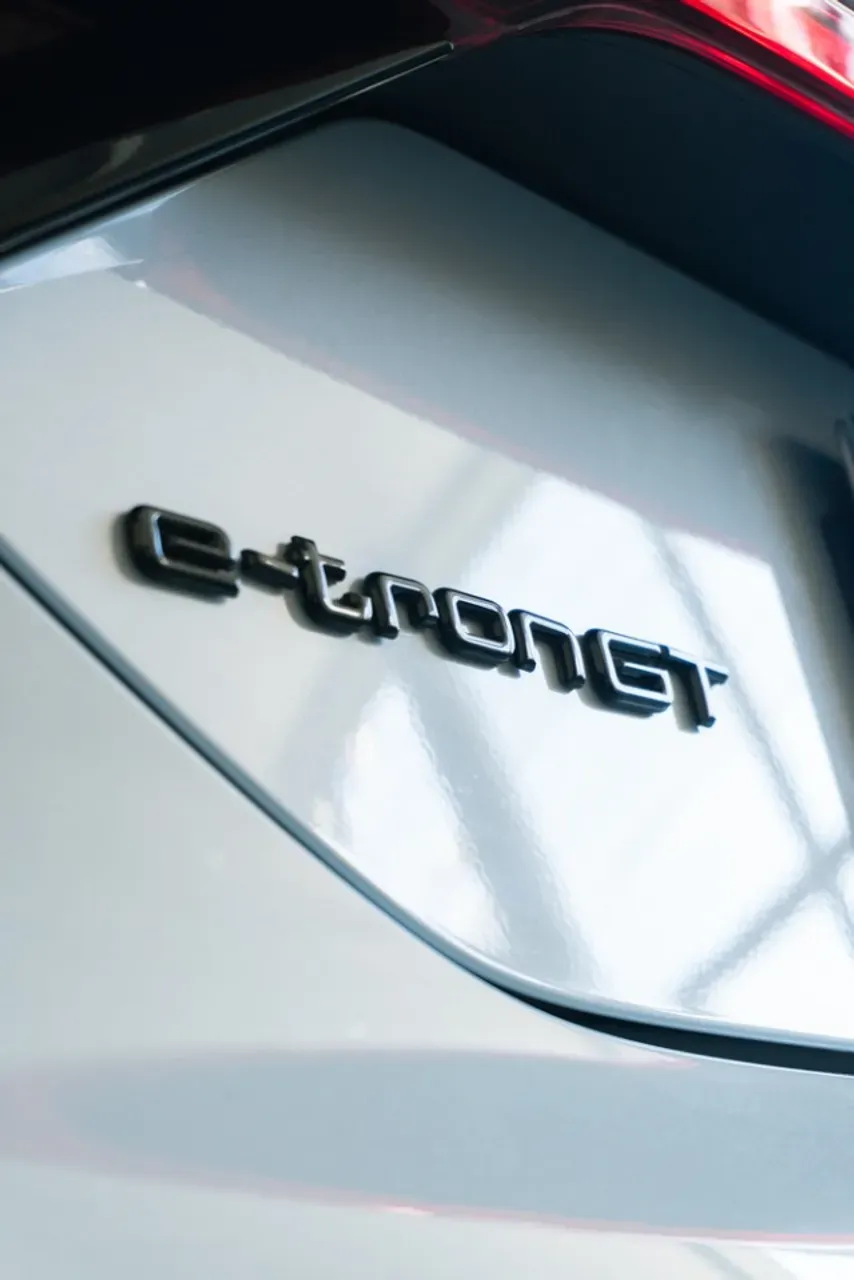 Audi E-tron  GT - Miniatura 7