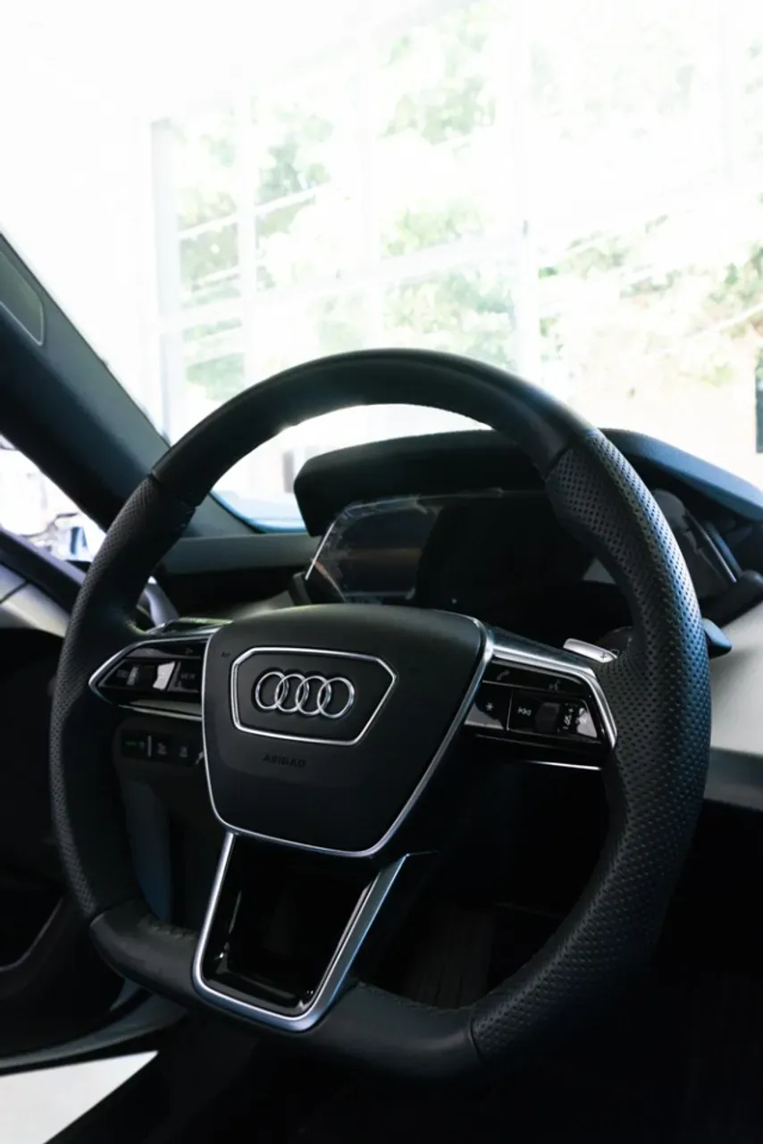 Audi E-tron  GT - Miniatura 8