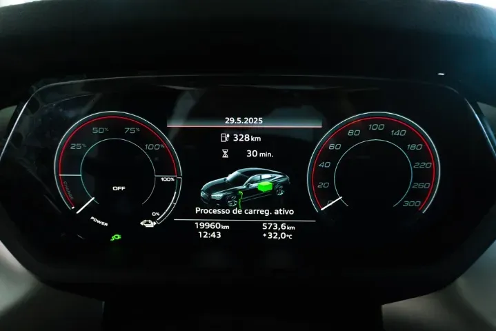 Audi E-tron  GT - Miniatura 12