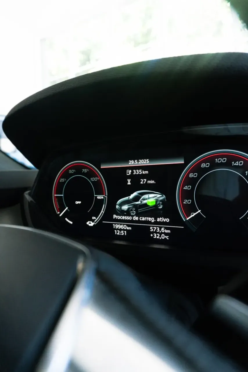 Audi E-tron  GT - Miniatura 13