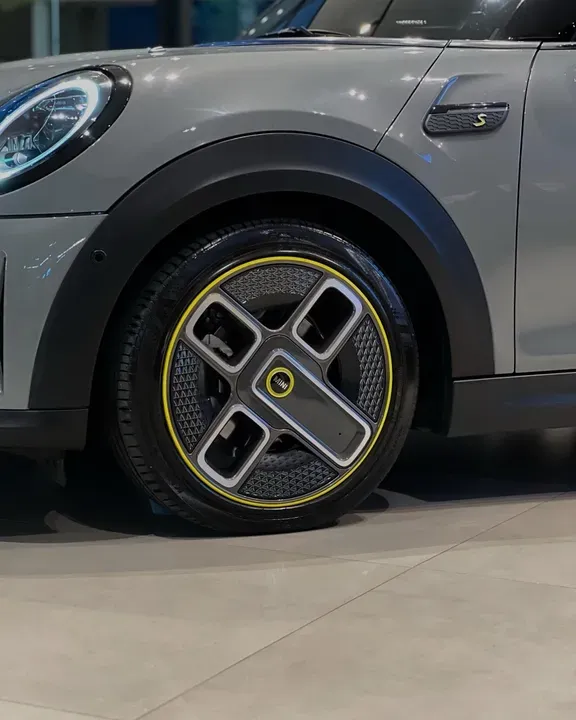 Mini CooperSE - Miniatura 16