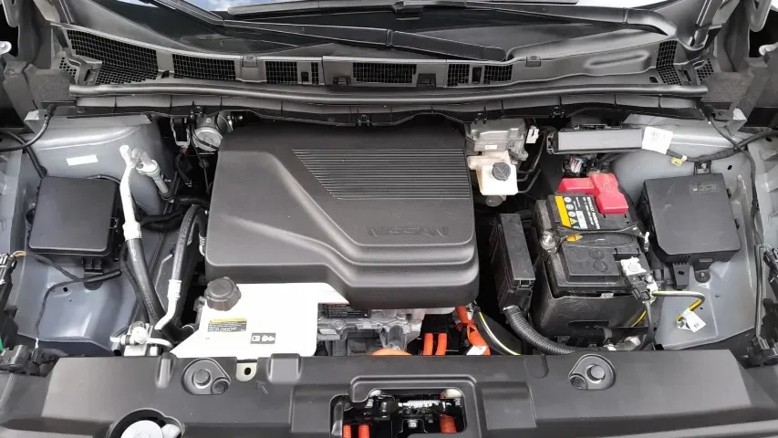 Nissan Leaf - Miniatura 10