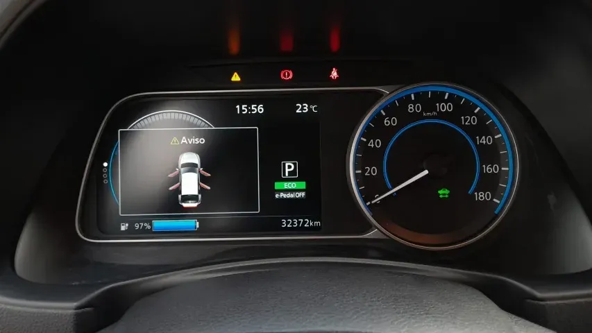 Nissan Leaf - Miniatura 15