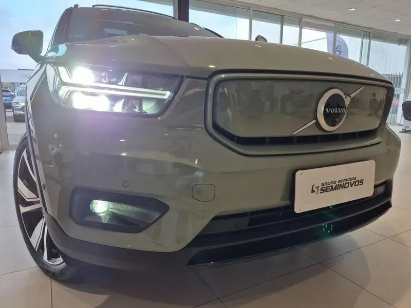 Volvo XC40 Recharge - Miniatura 3