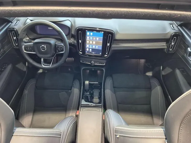 Volvo XC40 Recharge - Miniatura 14