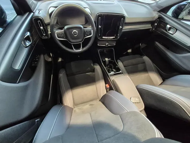 Volvo XC40 Recharge - Miniatura 19