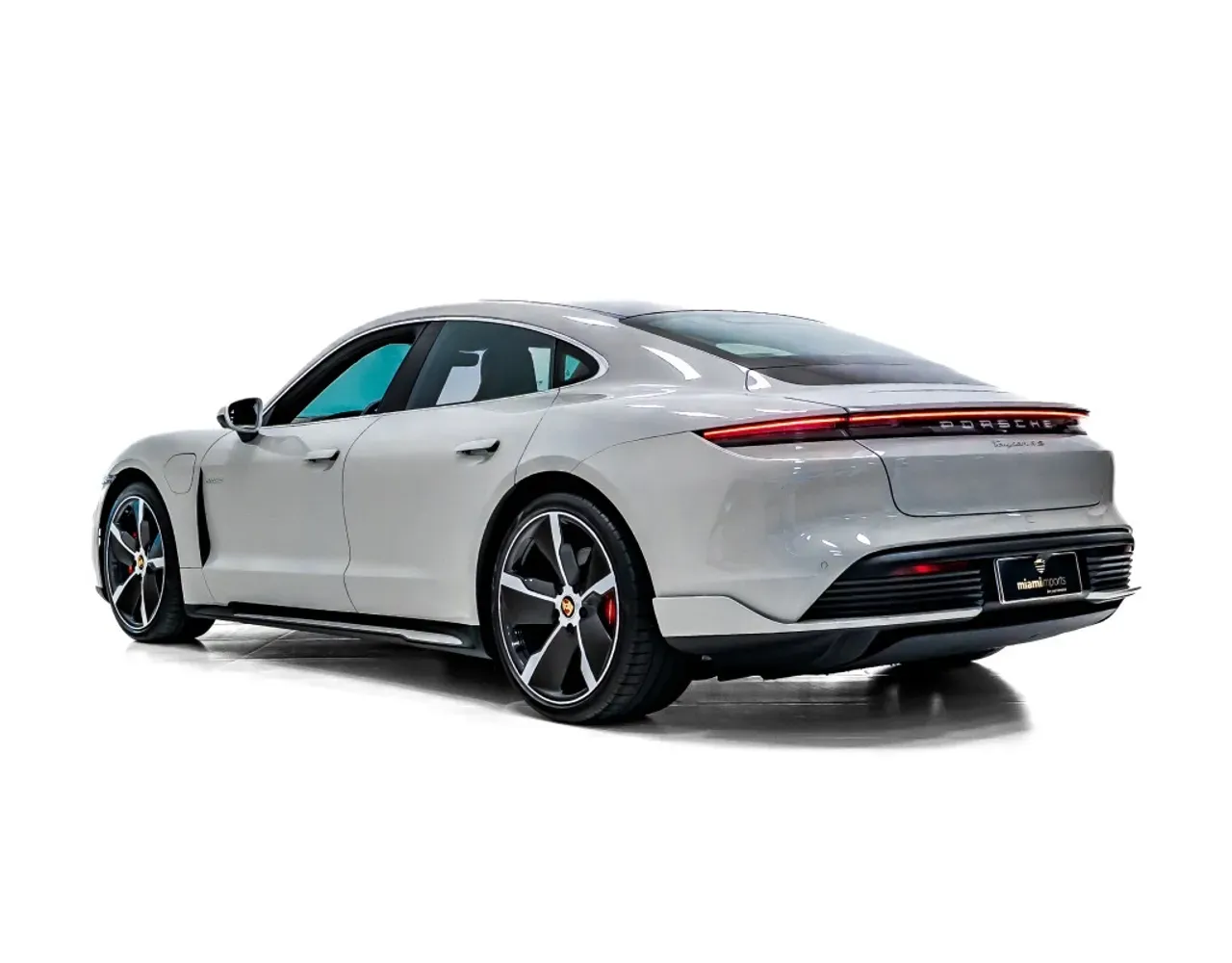 Porsche Taycan - Miniatura 4