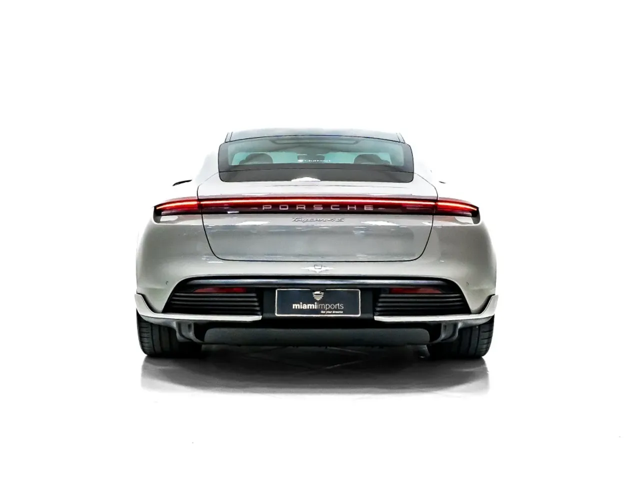 Porsche Taycan - Miniatura 5