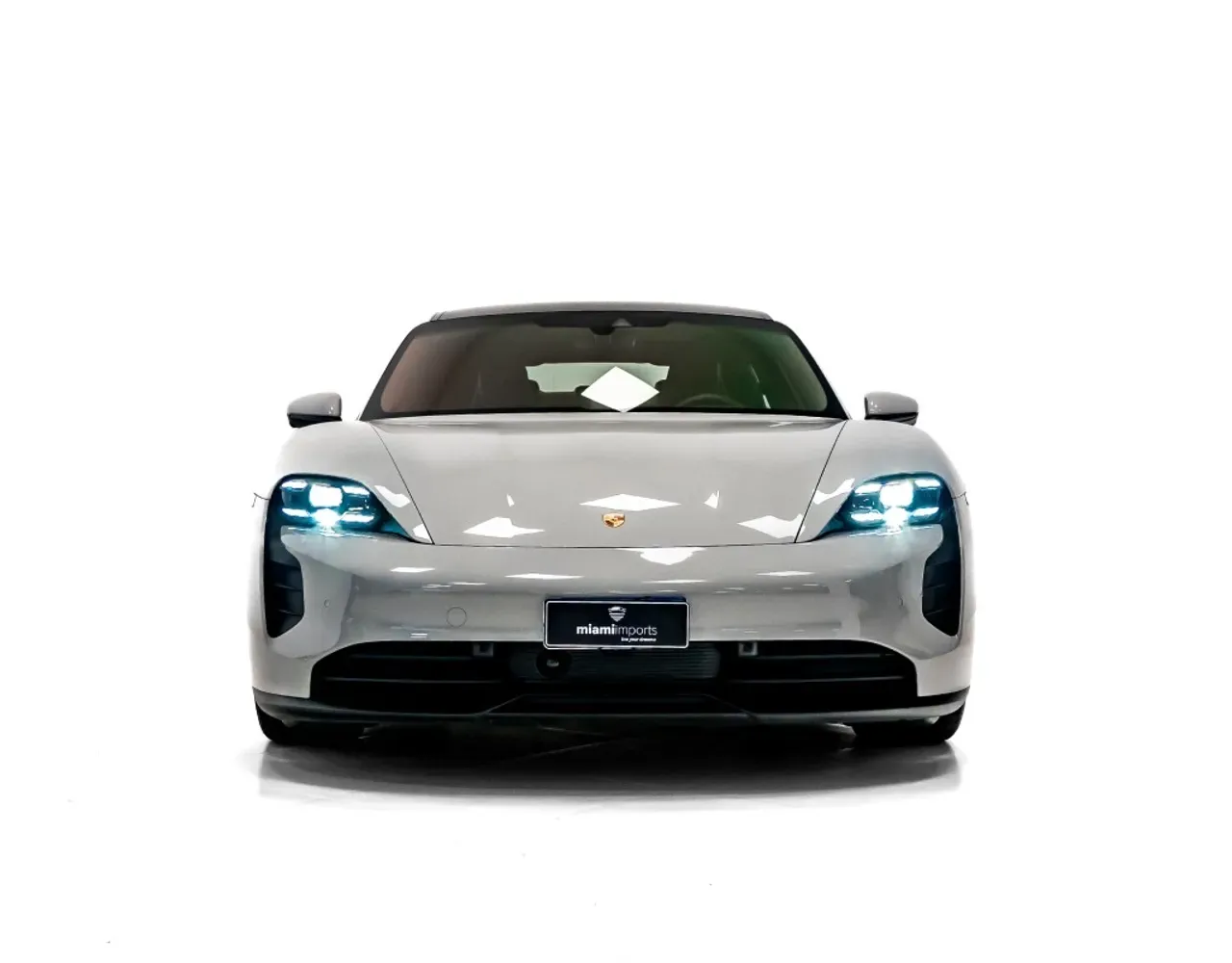 Porsche Taycan - Miniatura 12