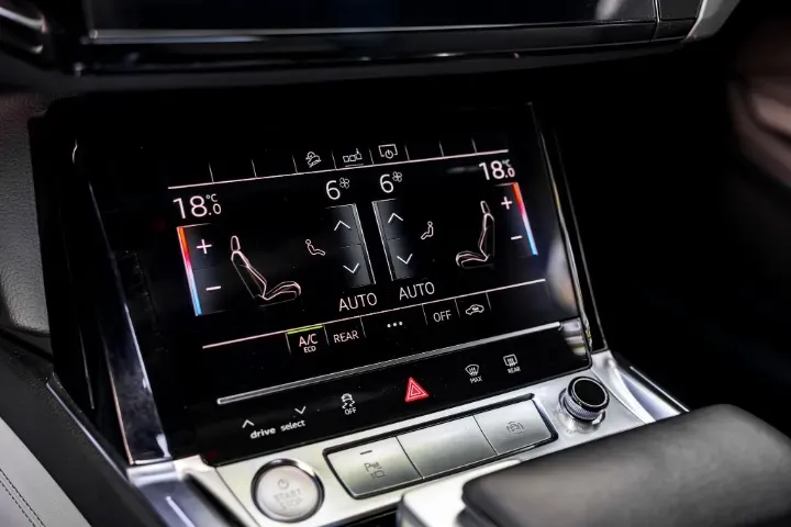 Audi E-tron Sportback - Miniatura 9