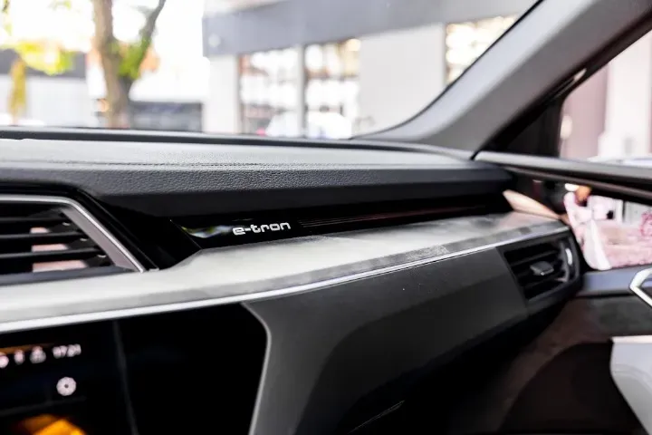Audi E-tron Sportback - Miniatura 11