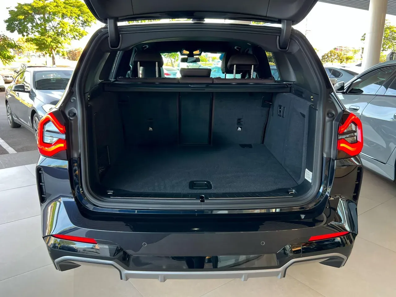 BMW IX3 - Miniatura 5