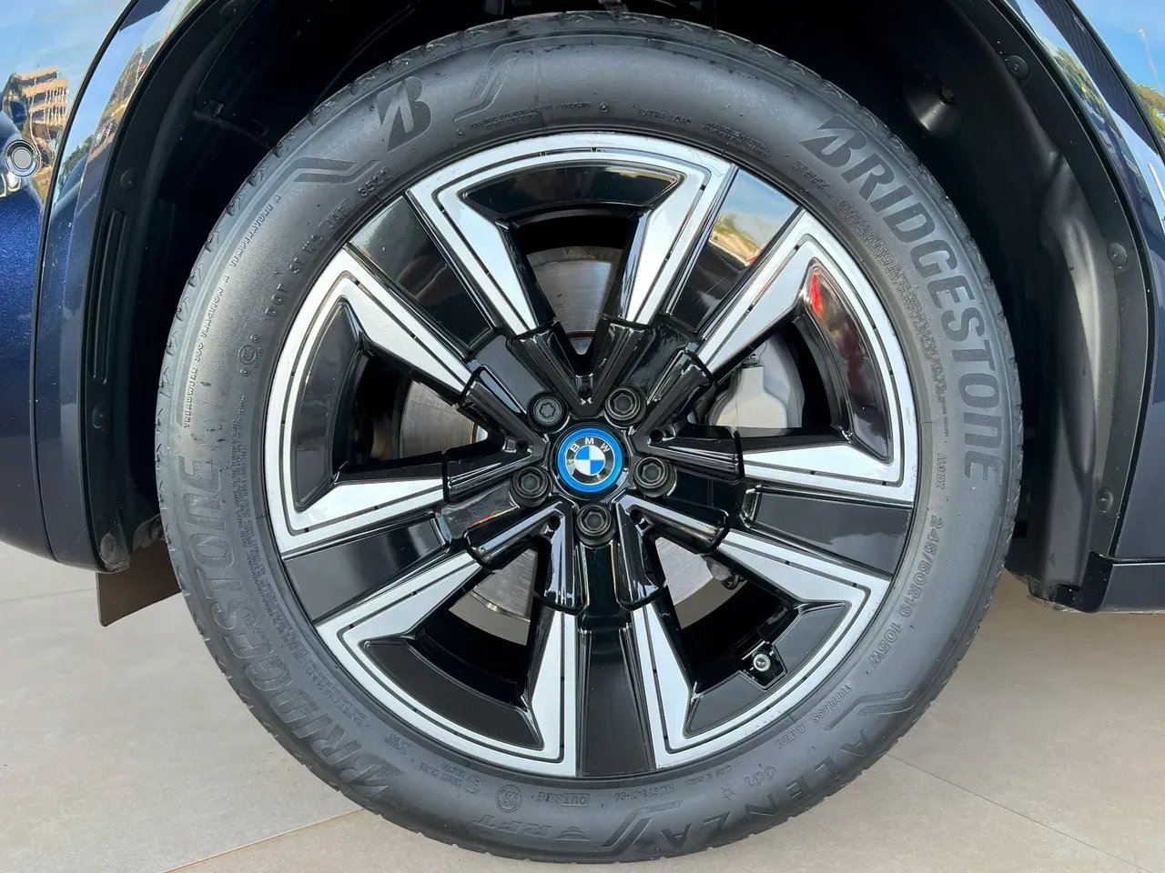 BMW IX3 - Miniatura 6