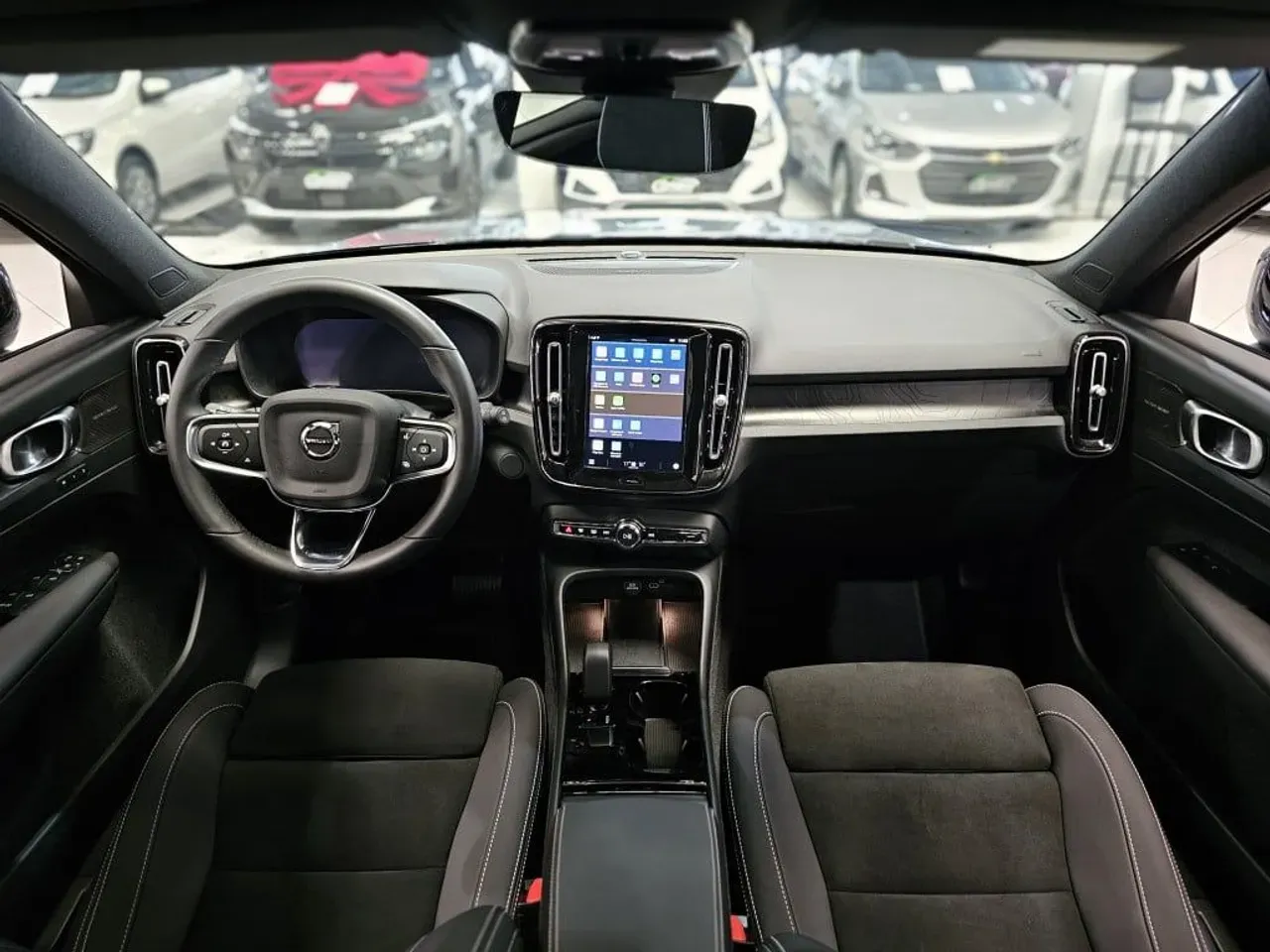 Volvo XC40 Recharge - Miniatura 11
