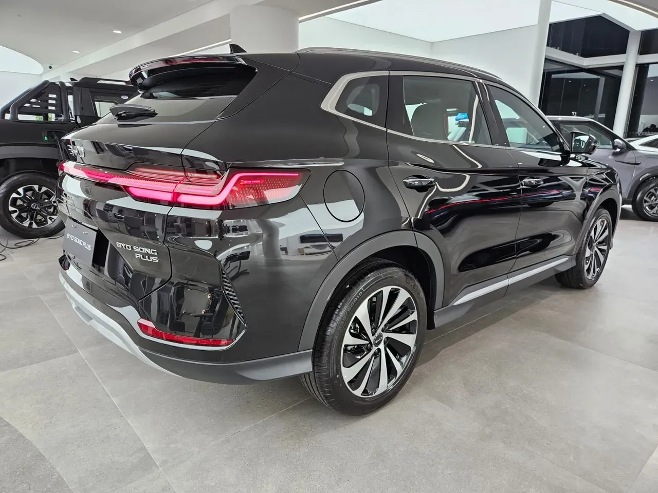 BYD Song Plus Dm-i Plug-in Hybrid - Miniatura 2