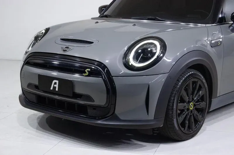 Mini CooperSE - Miniatura 2