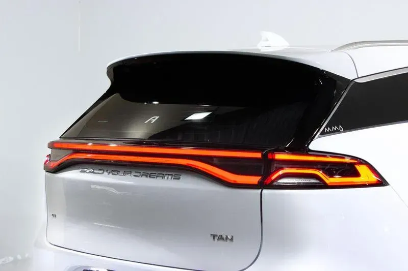 BYD Tang - Miniatura 12