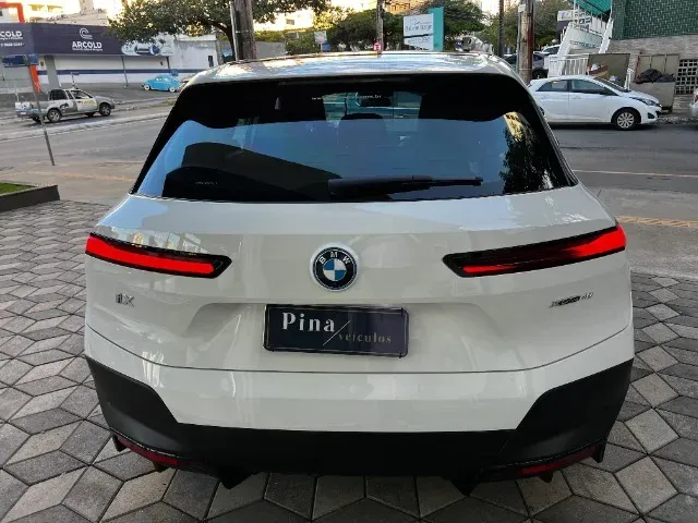 BMW Ix - Miniatura 5
