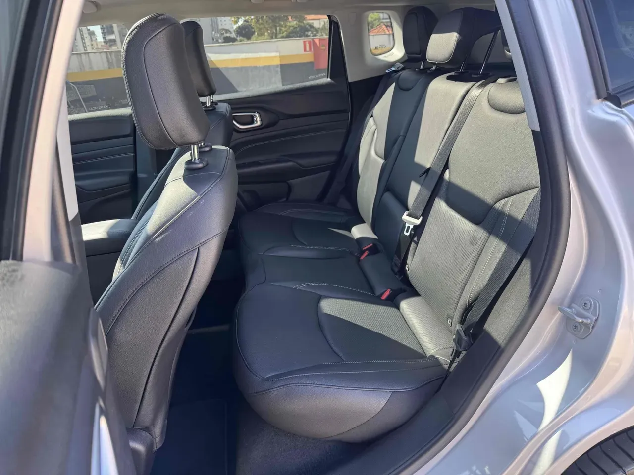 Jeep Compass 4xe Plug-in Hybrid - Miniatura 11