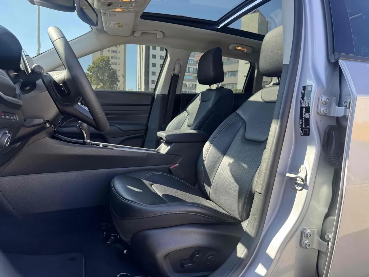 Jeep Compass 4xe Plug-in Hybrid - Miniatura 13