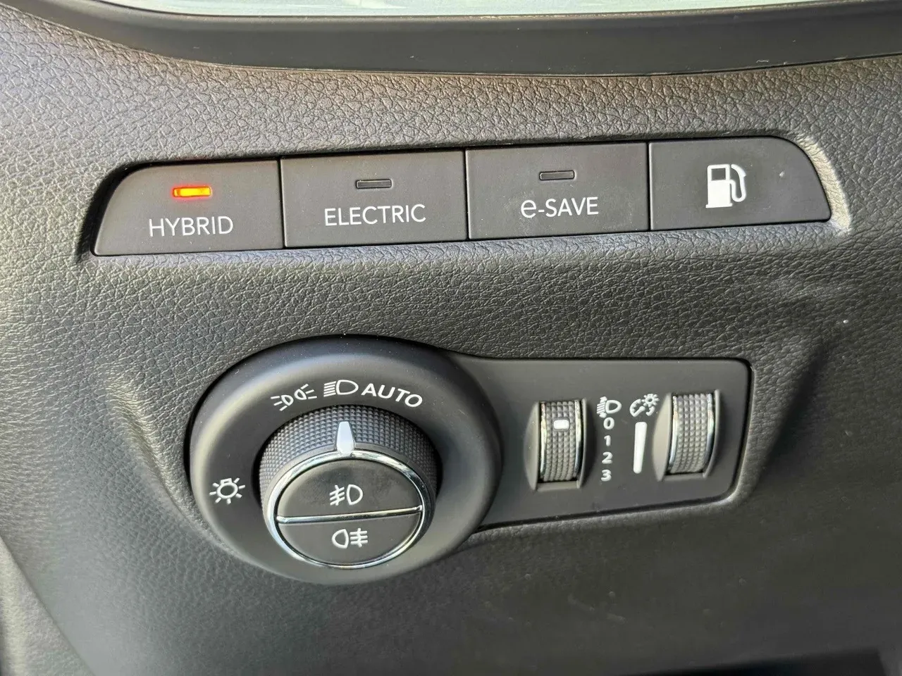 Jeep Compass 4xe Plug-in Hybrid - Miniatura 18