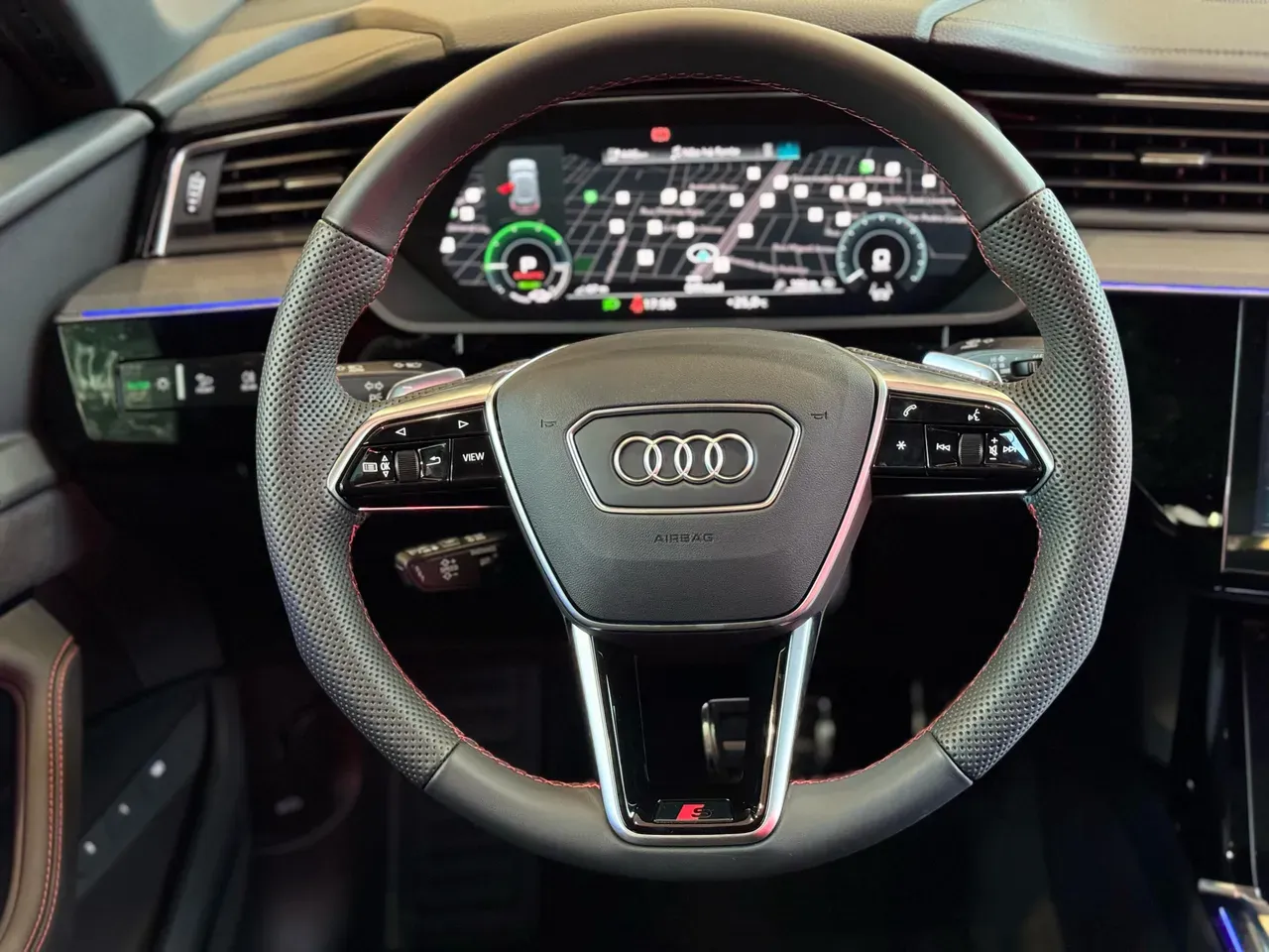 Audi Q8 E-tron - Miniatura 20