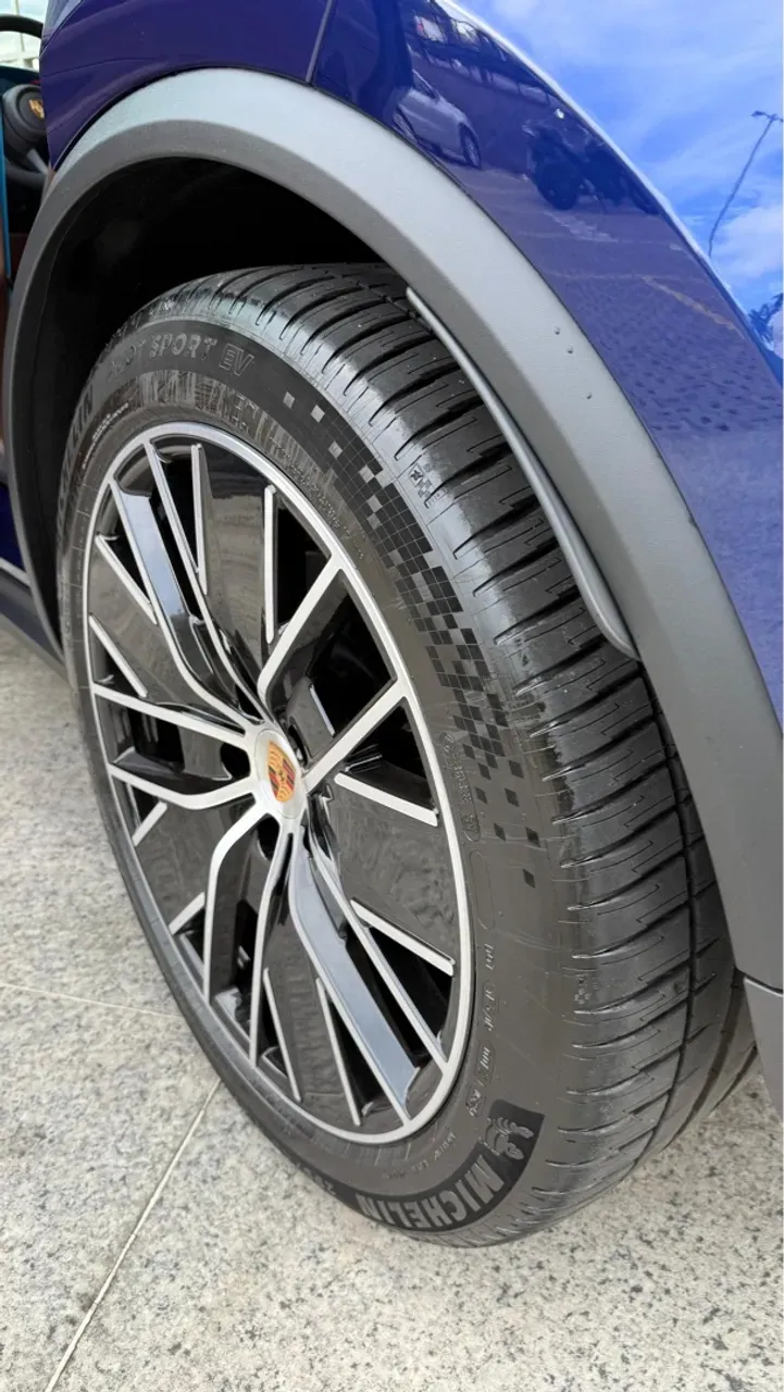 Porsche Macan - Miniatura 14