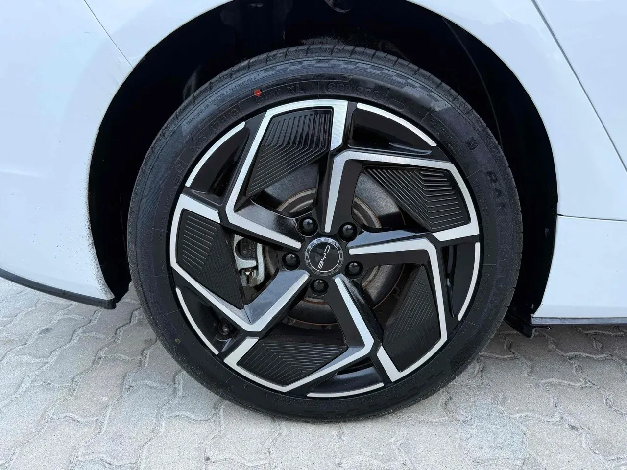 BYD Seal - Miniatura 15