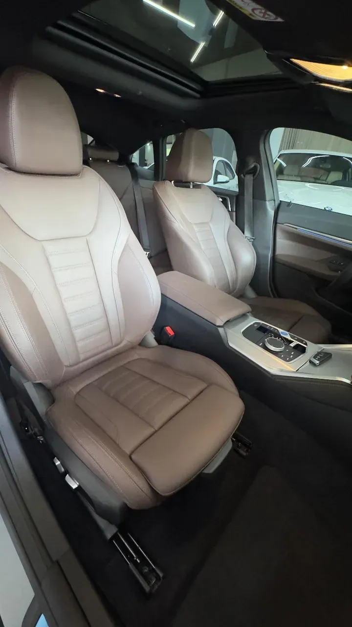BMW I4 - Miniatura 13