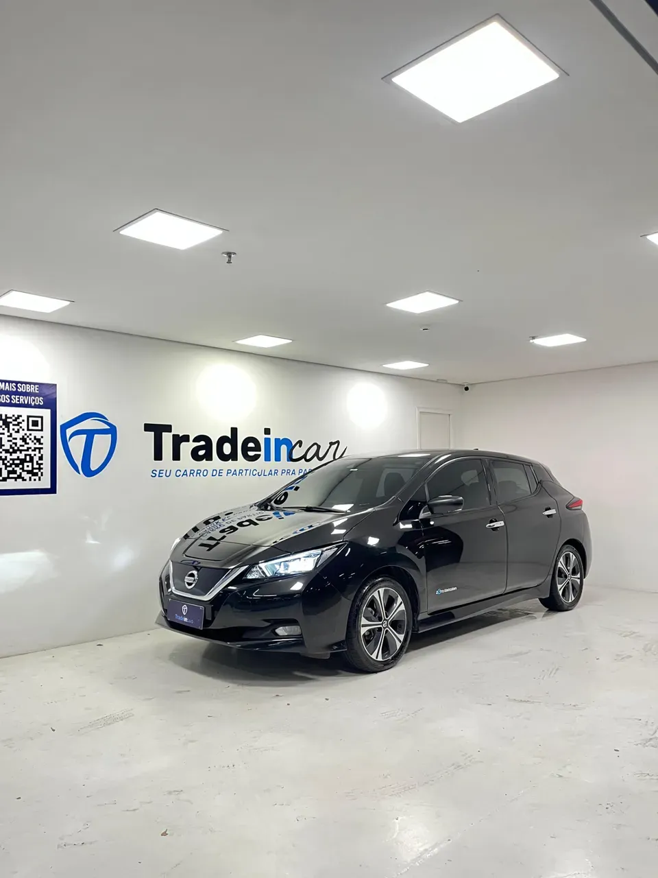 Foto de um nissan leaf