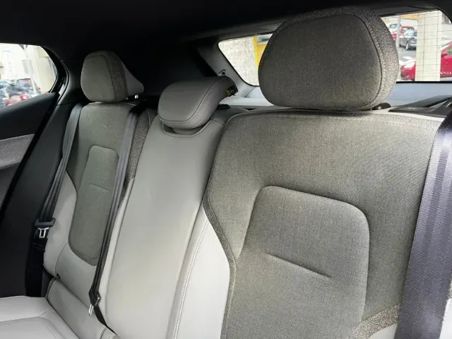 Volvo EX30 - Miniatura 12